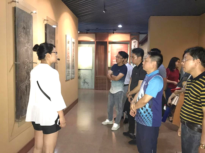 點擊新窗口打開大圖